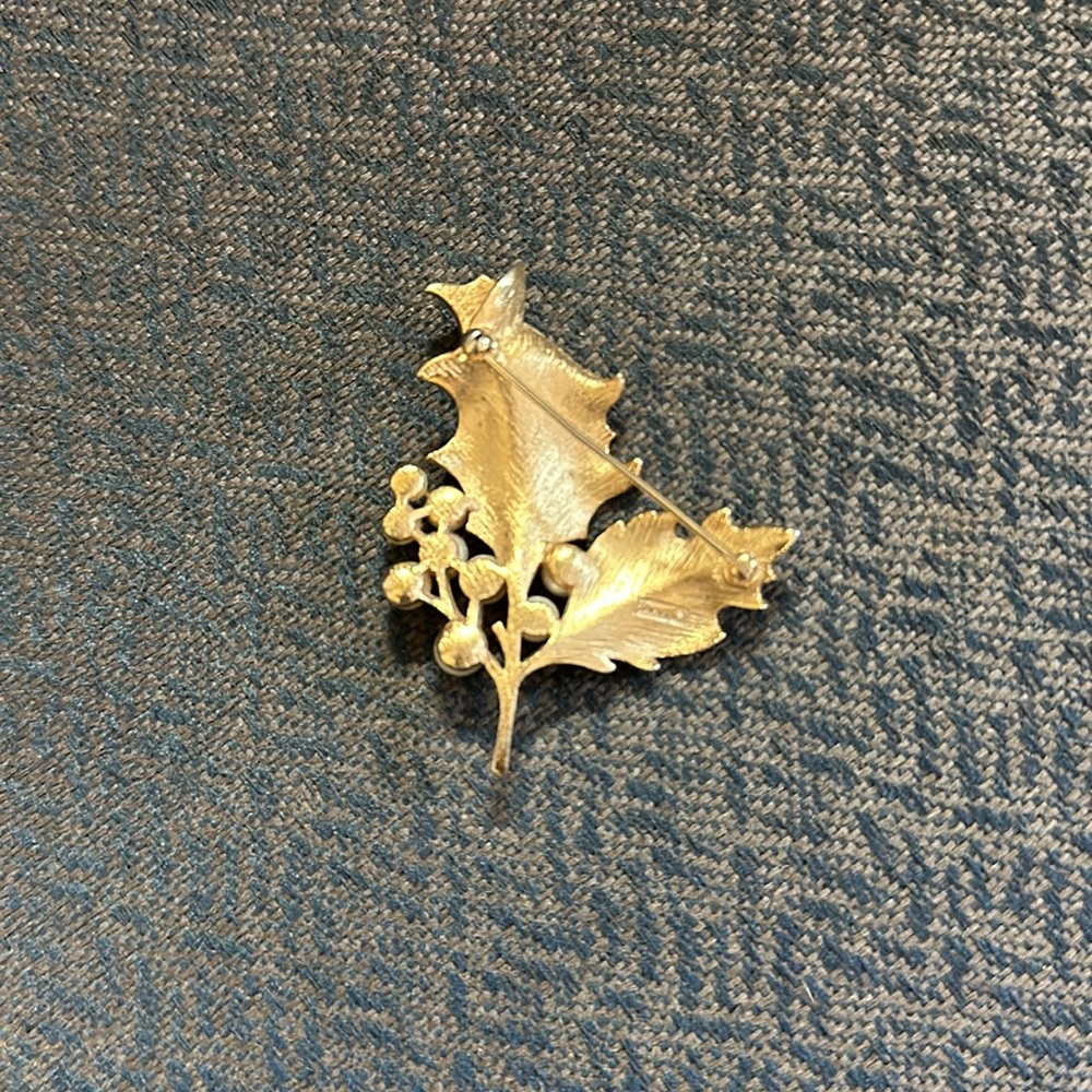 Broach - Picture 3 of 3